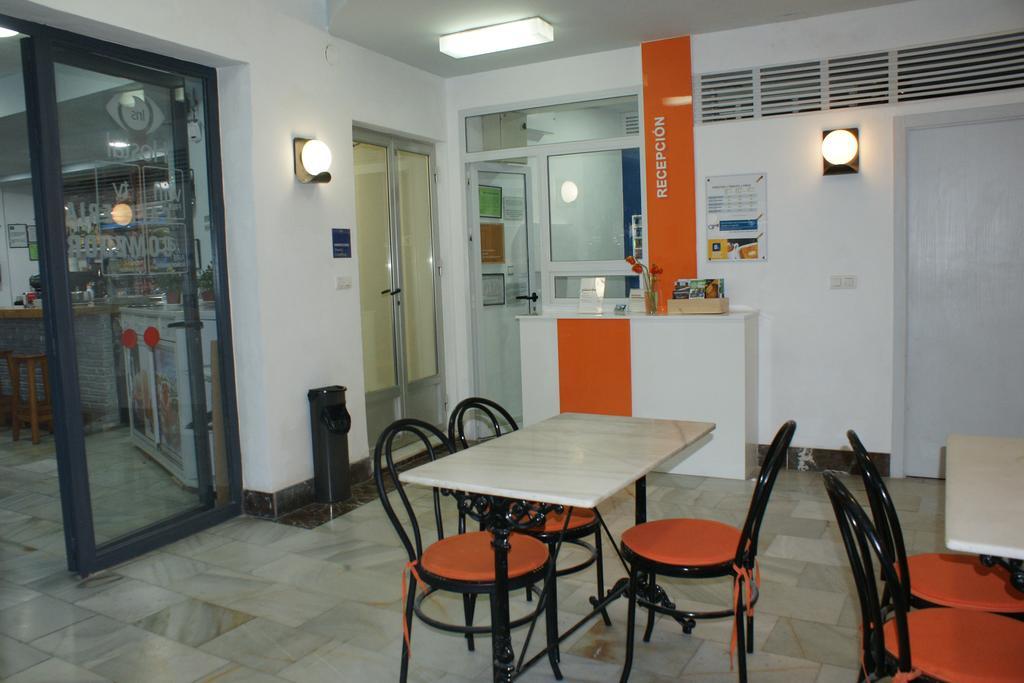 Hostal Puerto Beach Motril Eksteriør bilde